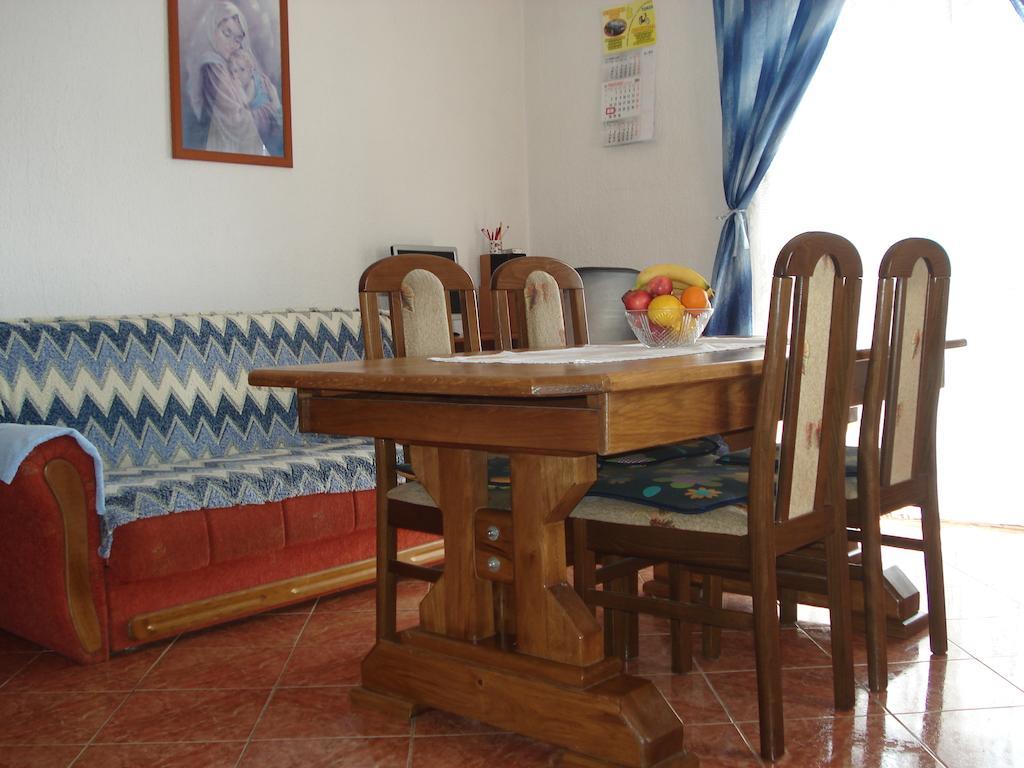 סנג' Apartment Blaza חדר תמונה